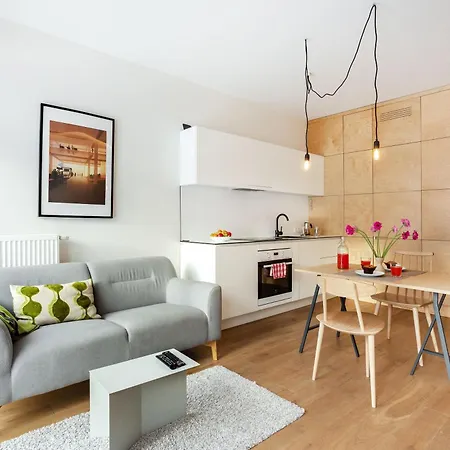 Apartment Angel House 37 *